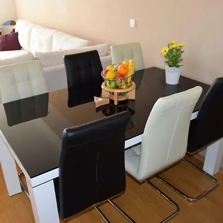 Apartment Luna *